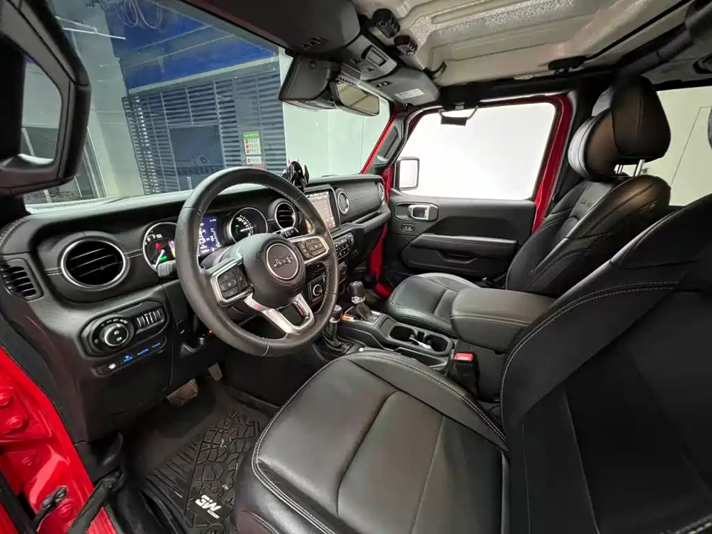 Jeep Wrangler PHEV — миниатюра 3