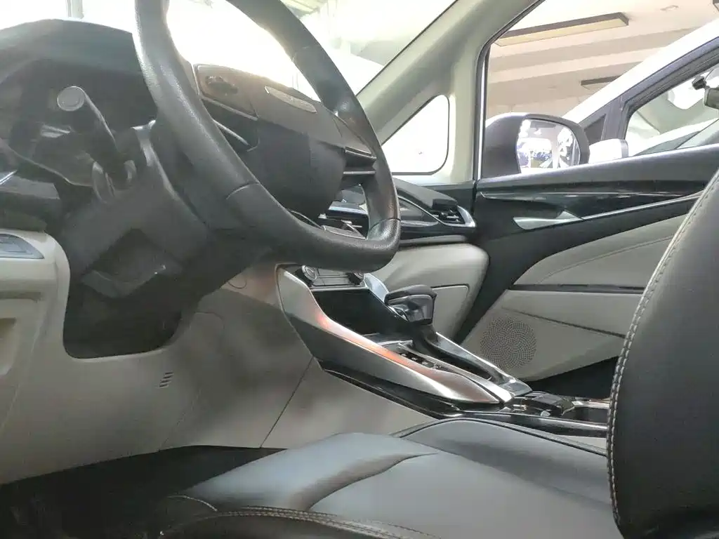 SAIC MAXUS CHASE G50