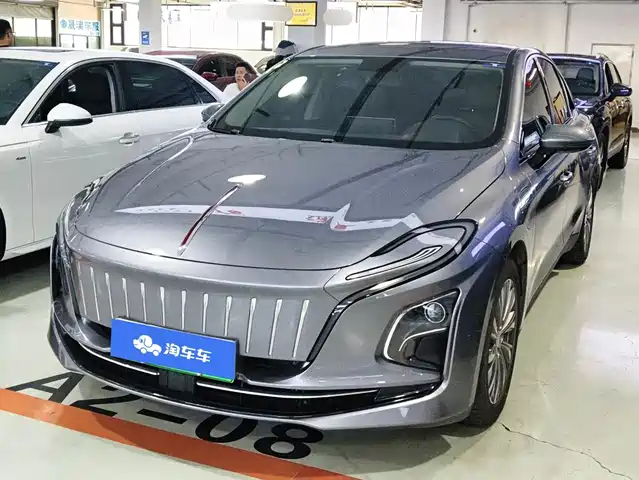 2024 Hongqi E-QM5
