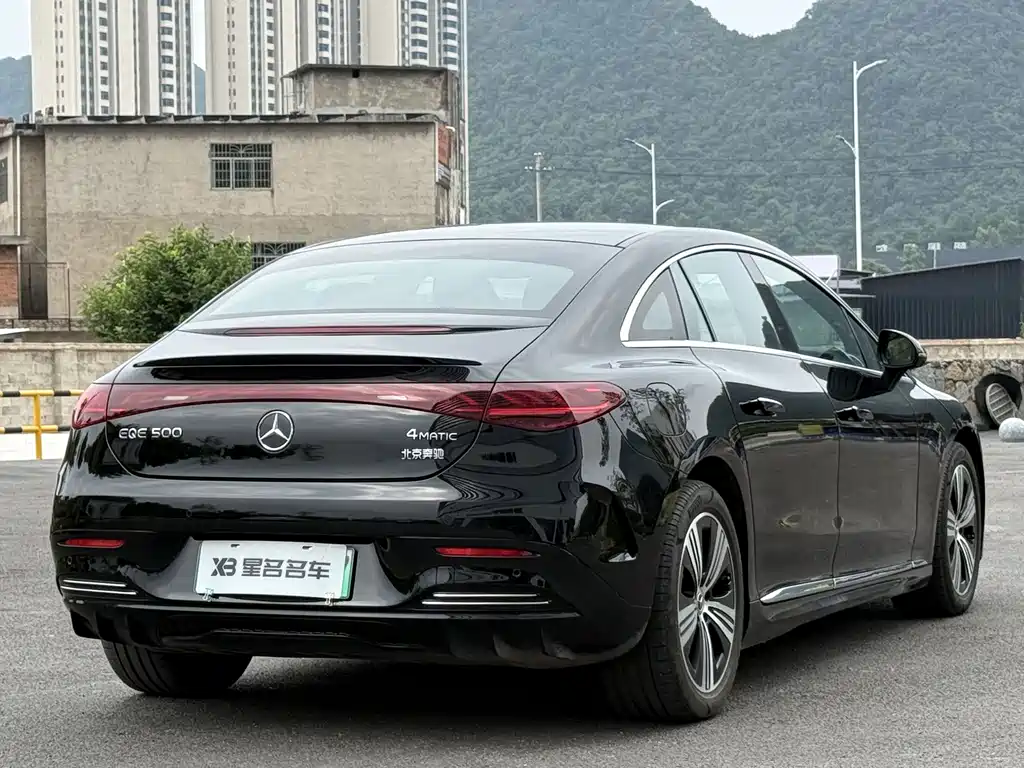 Mercedes-Benz EQE — миниатюра 13