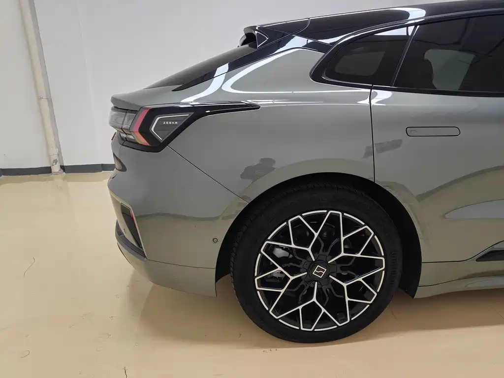 ZEEKR EXTREME KRYPTON 001