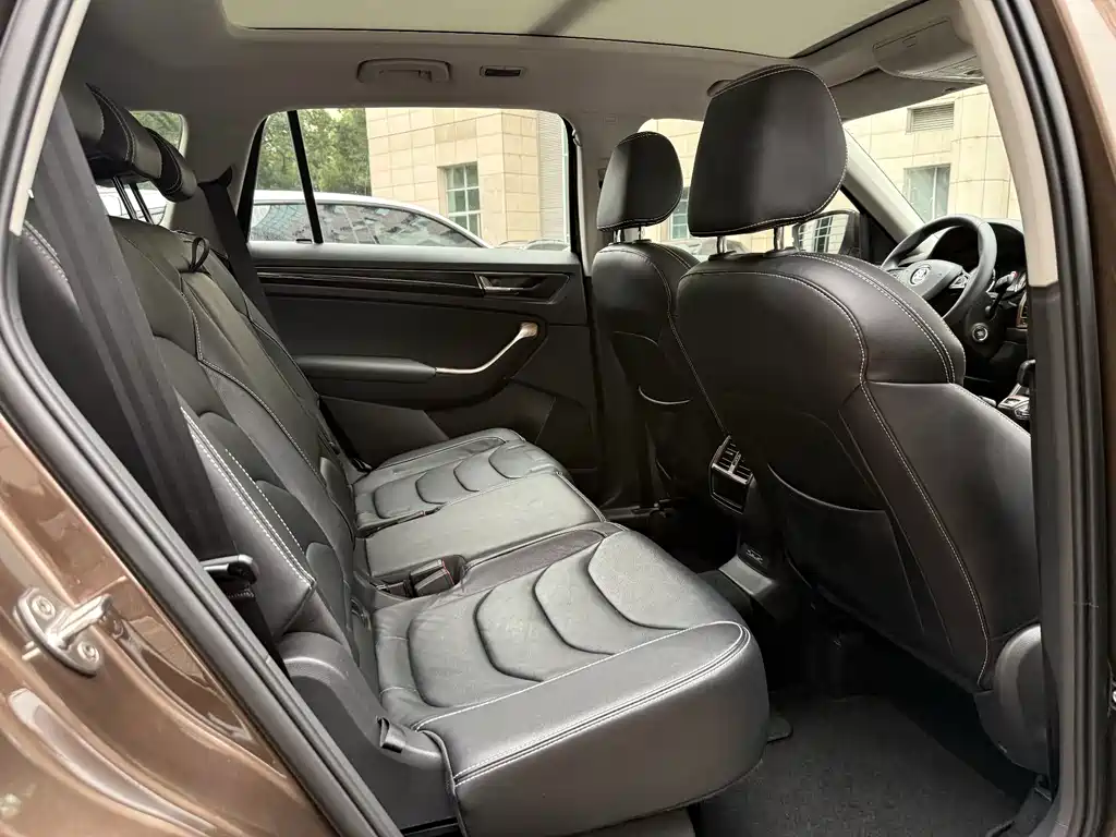 Skoda Kodiaq — миниатюра 7