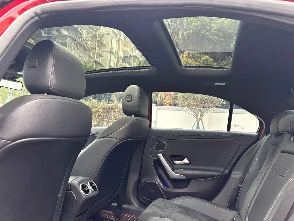 Mercedes-Benz A-Class — миниатюра 7