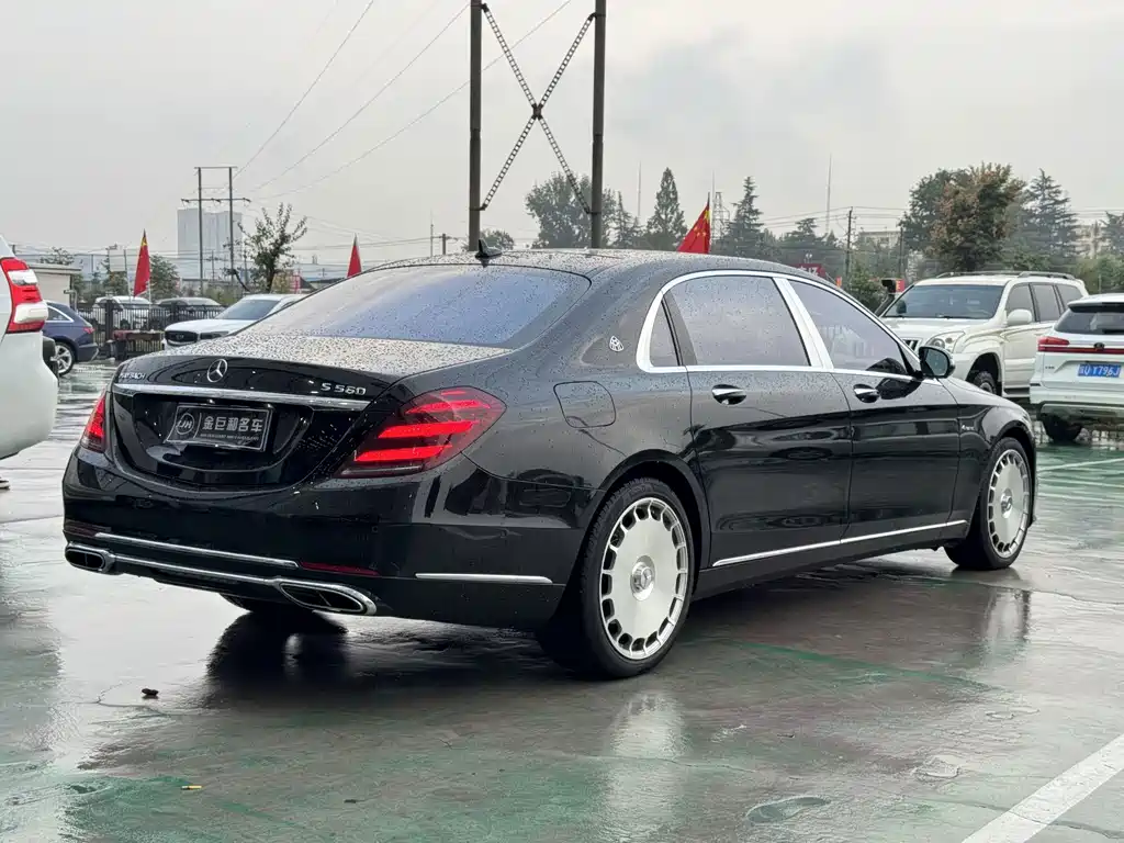 Mercedes-Benz S-Class — миниатюра 10