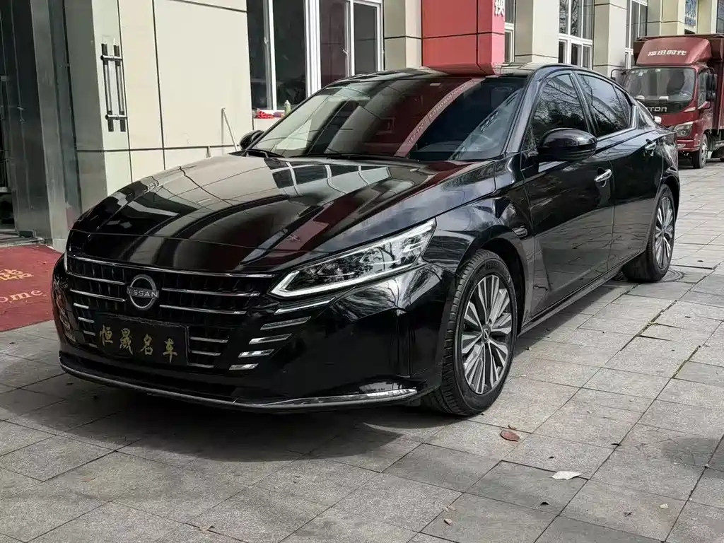 Nissan Teana 2023
