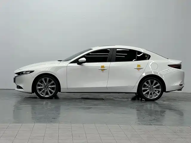 MAZDA 3 ANGKESAILA
