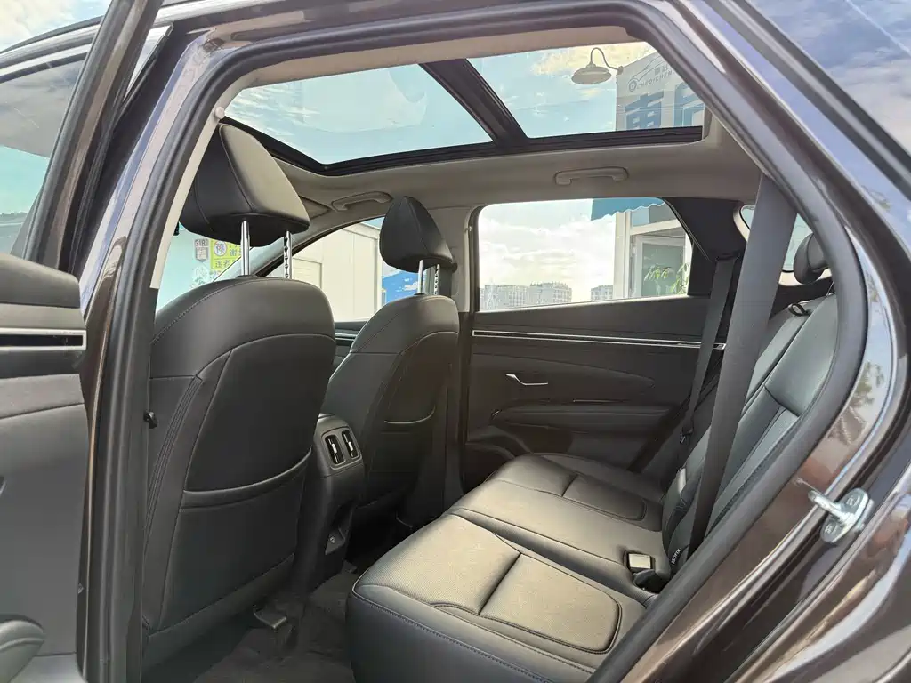 Hyundai Tucson — миниатюра 8