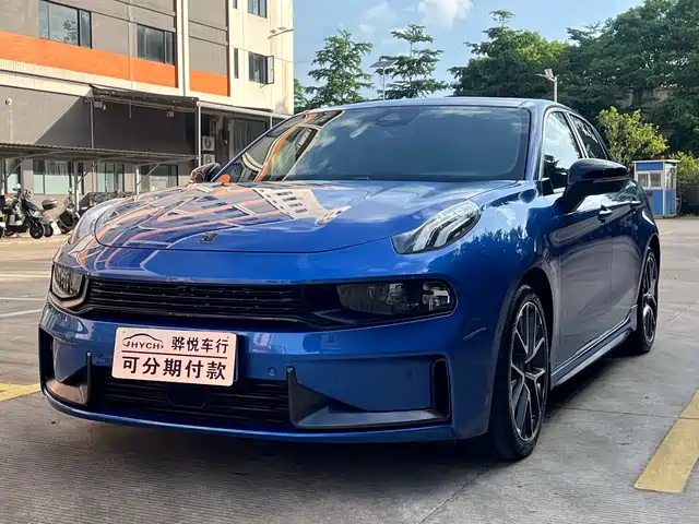 2020 Lynk & Co 03