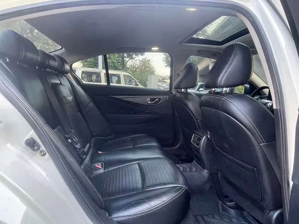 Infiniti Q50L — миниатюра 10