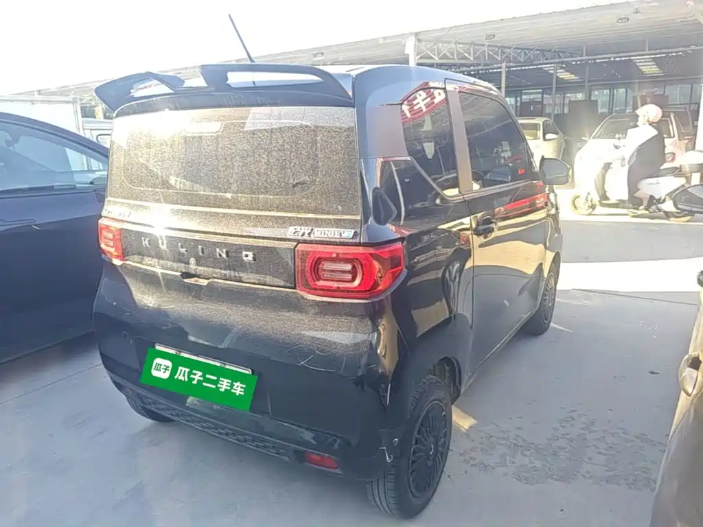 Wuling MINIEV — миниатюра 7