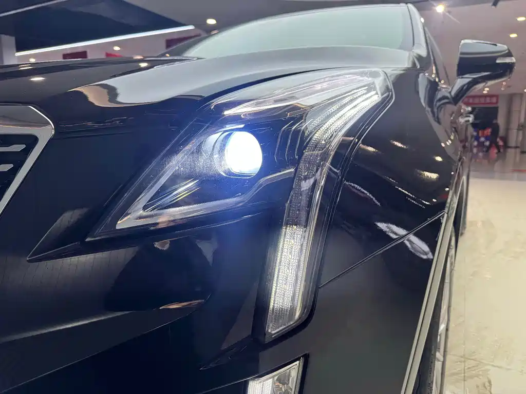 Cadillac XT5 2022 — фото 17
