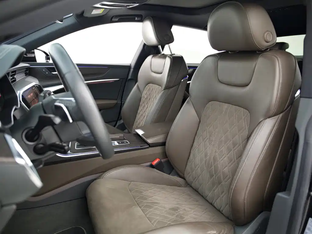 Audi A7L — миниатюра 9