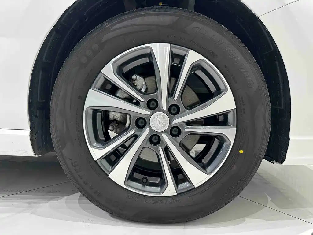Changan Eado — миниатюра 20