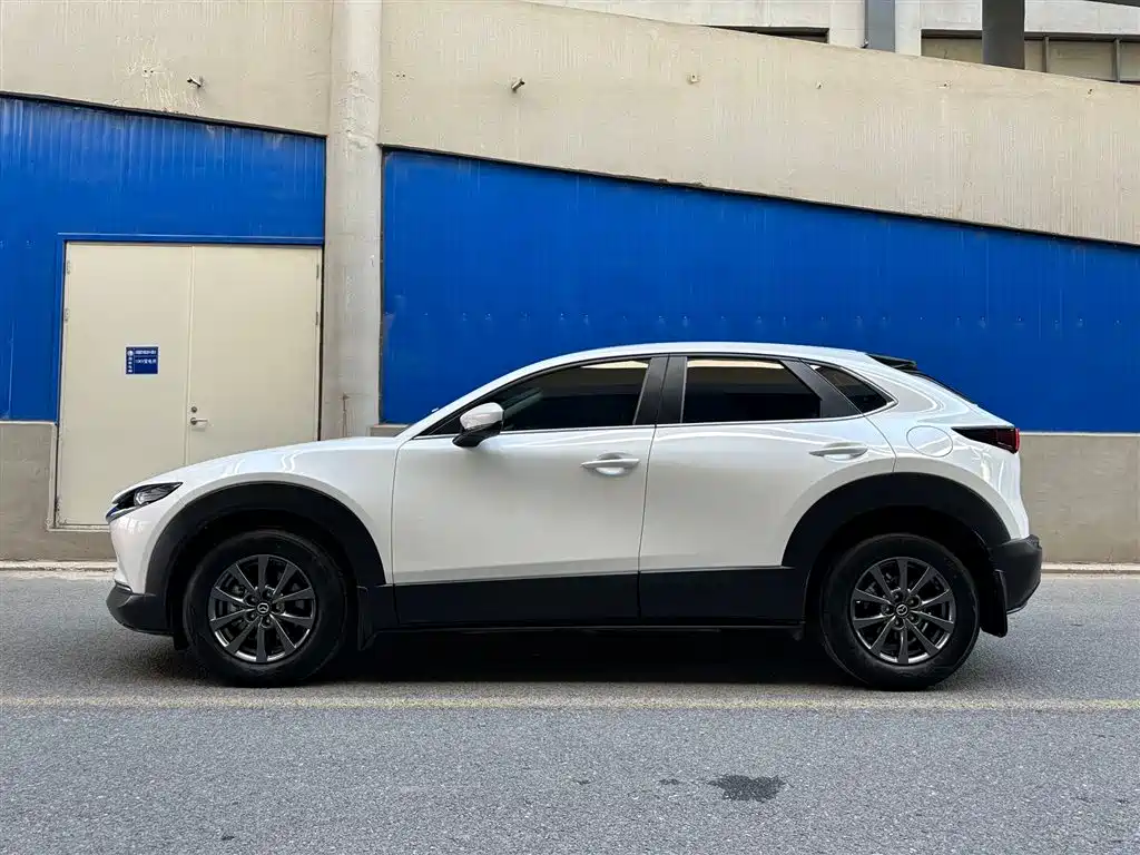 MAZDA CX 30