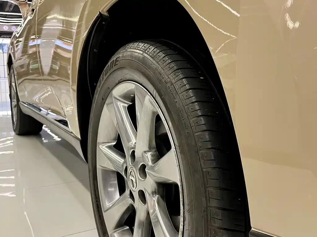 Lexus RX Classic — миниатюра 15