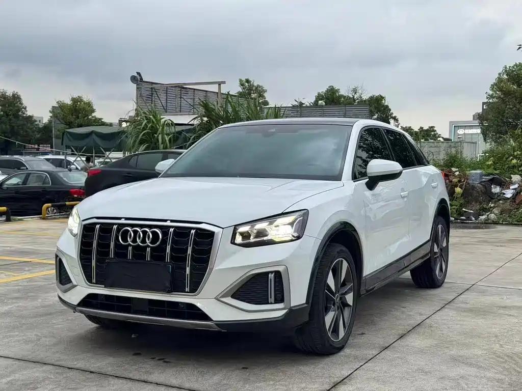 Audi Q2L — миниатюра 2