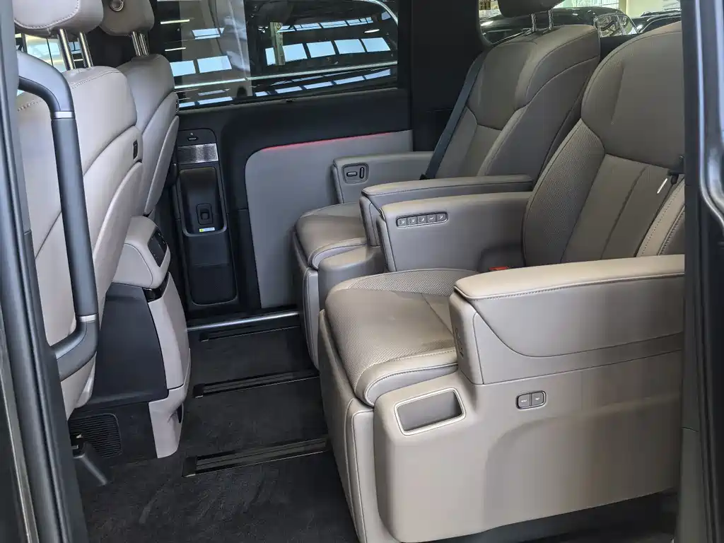 Li Auto Li MEGA — миниатюра 8