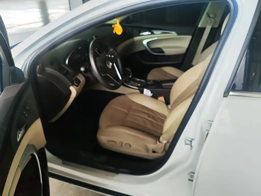 Buick Regal — миниатюра 12