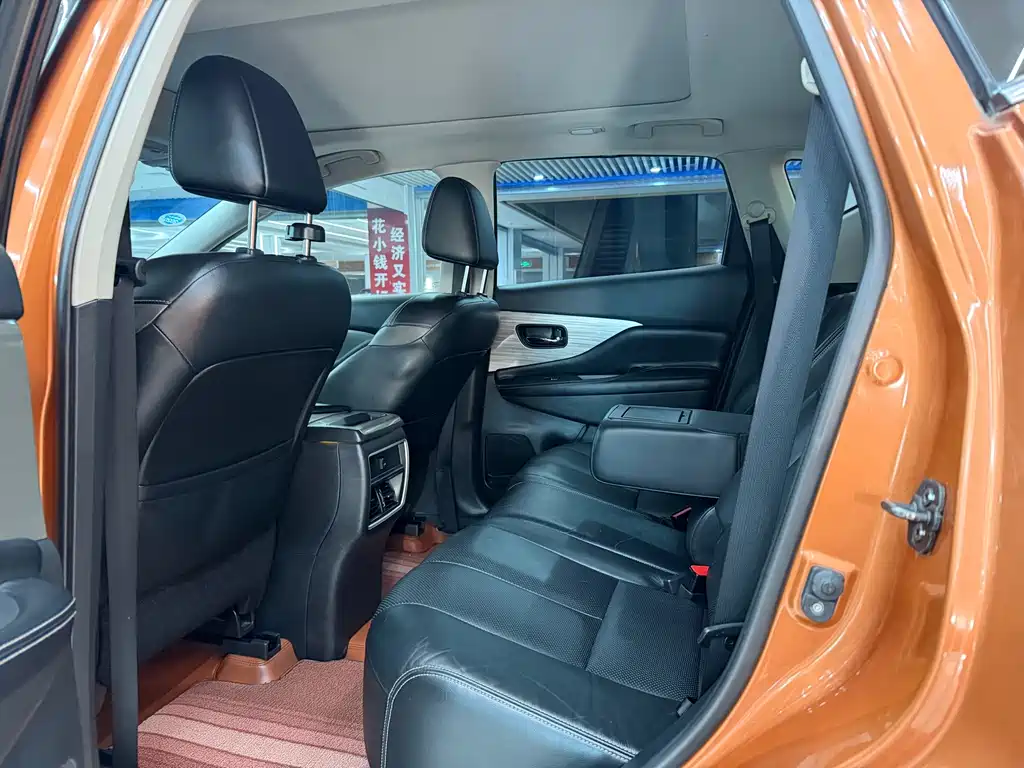 Nissan Murano — миниатюра 8