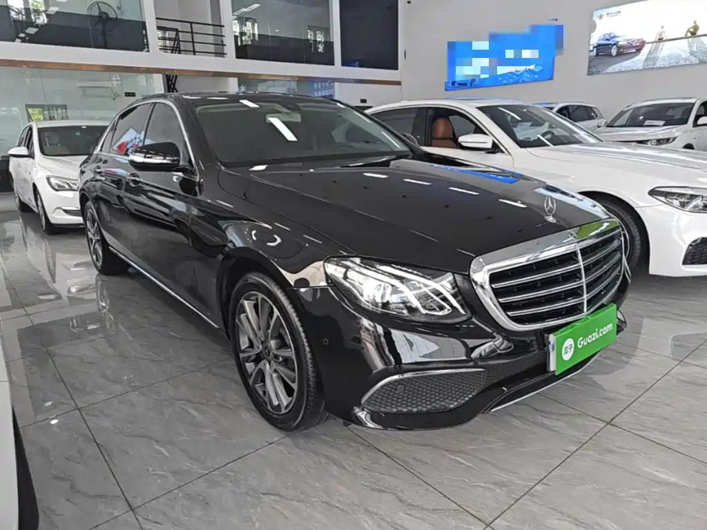 Mercedes-Benz E-Class — миниатюра 4