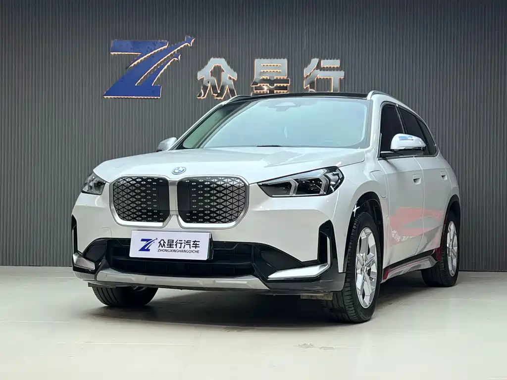 BMW iX1 2026