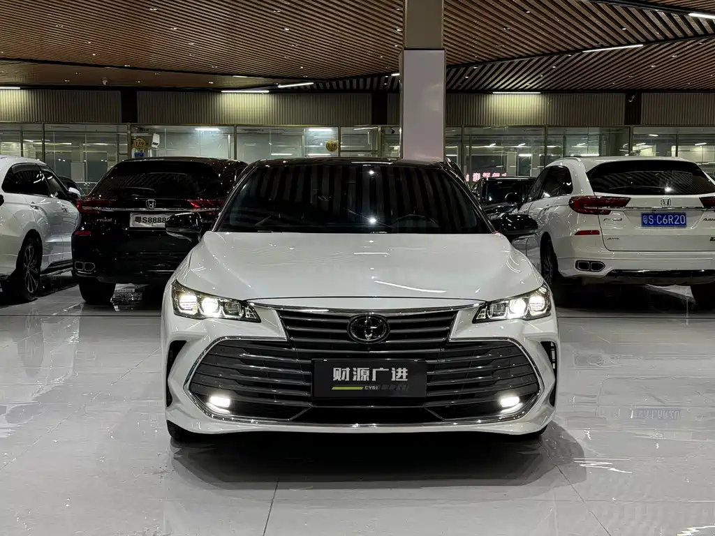 Toyota Avalon 2.5L Touring Premium Edition China VI, фото 2