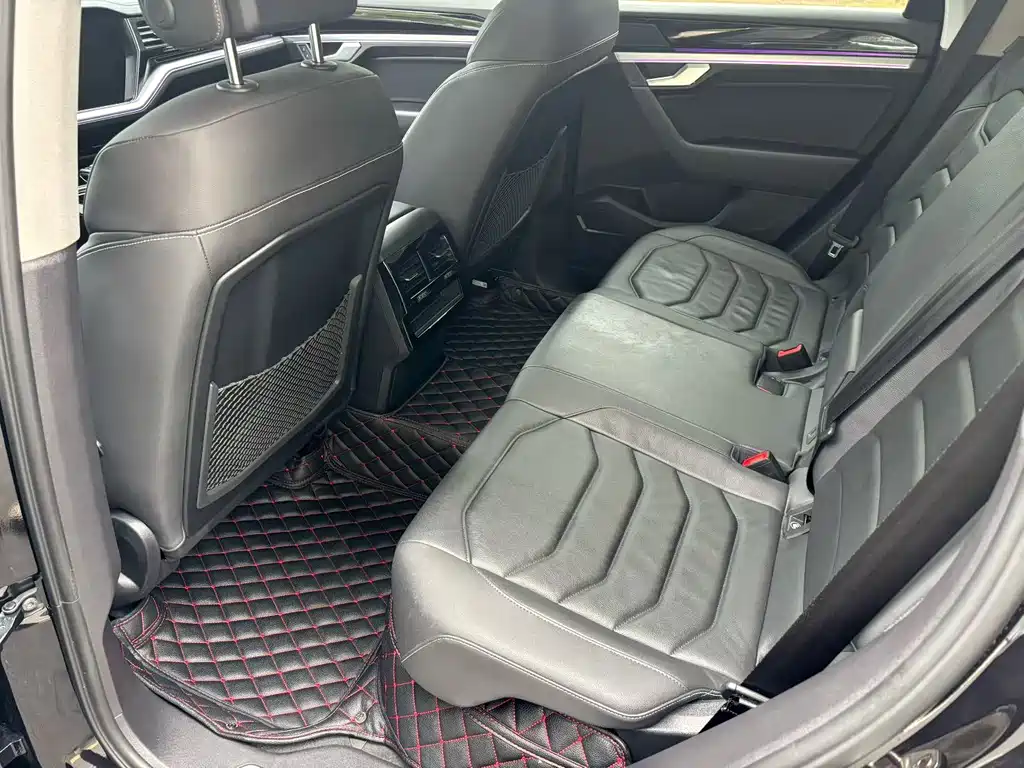 Volkswagen Touareg — миниатюра 6