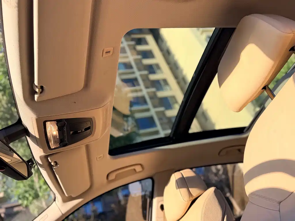 BMW 5 Series GT — миниатюра 22
