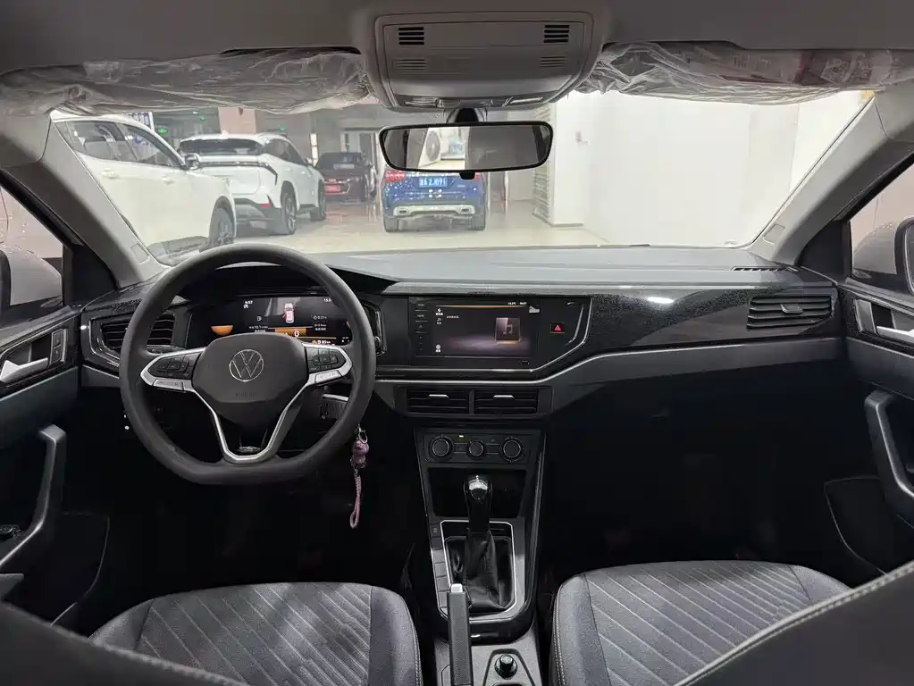 Volkswagen Lavida — миниатюра 8