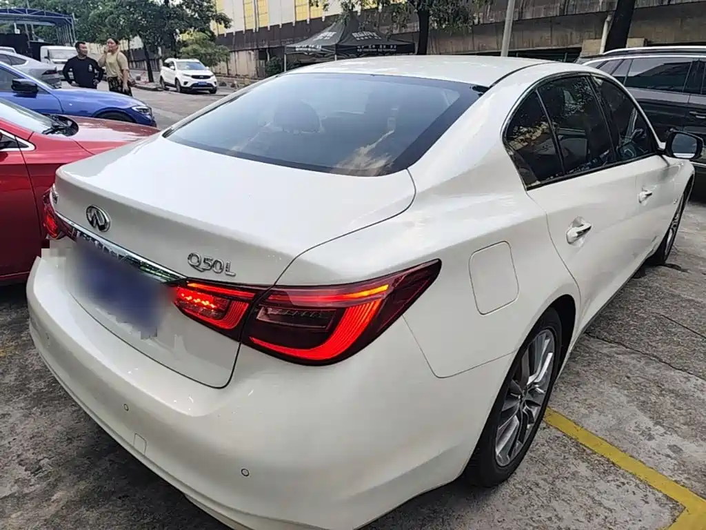 Infiniti Q50L — миниатюра 7