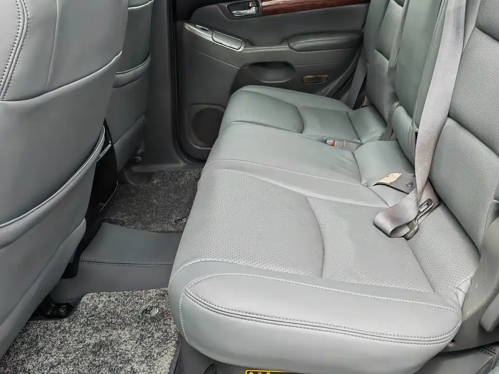 Toyota Land Cruiser Prado LC120 2006 4.0L AT
