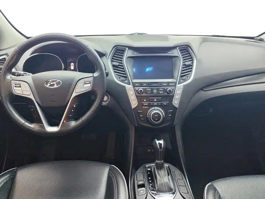 Hyundai Santa Fe — миниатюра 12