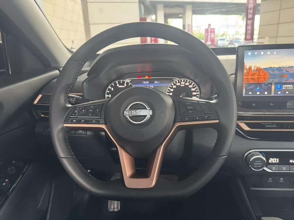 Nissan Teana 2.0 л 2024 г. Чёрный, пробег 25800 км