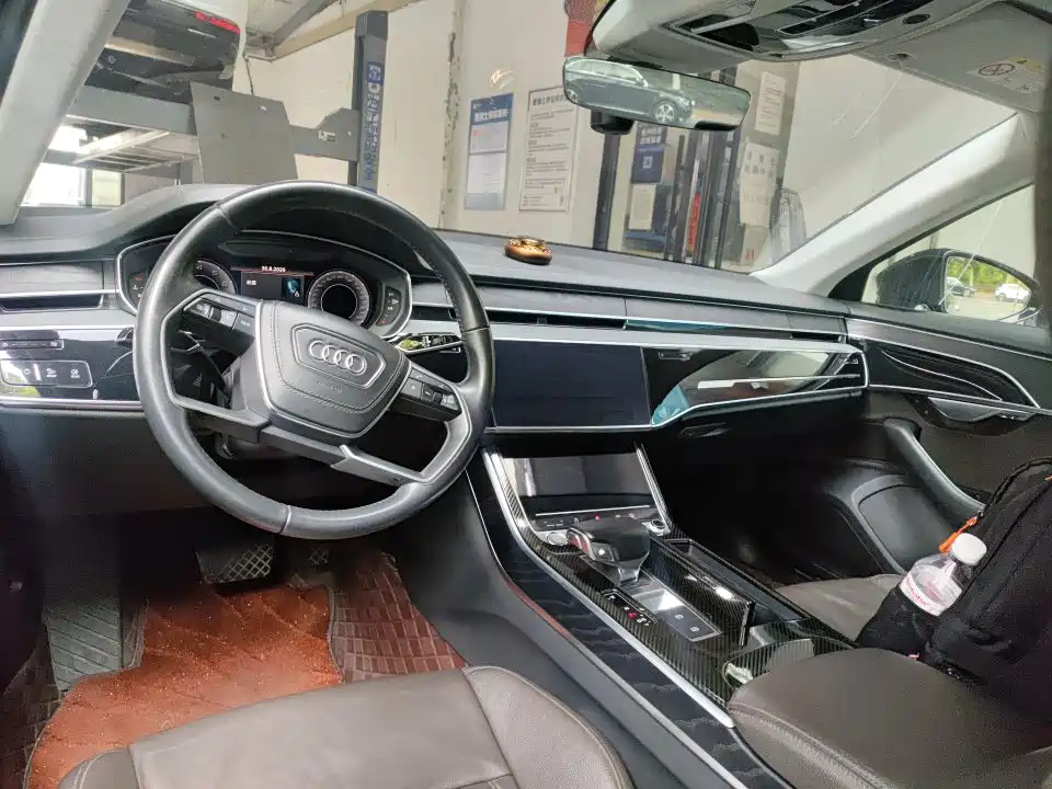 Audi A8 — миниатюра 7