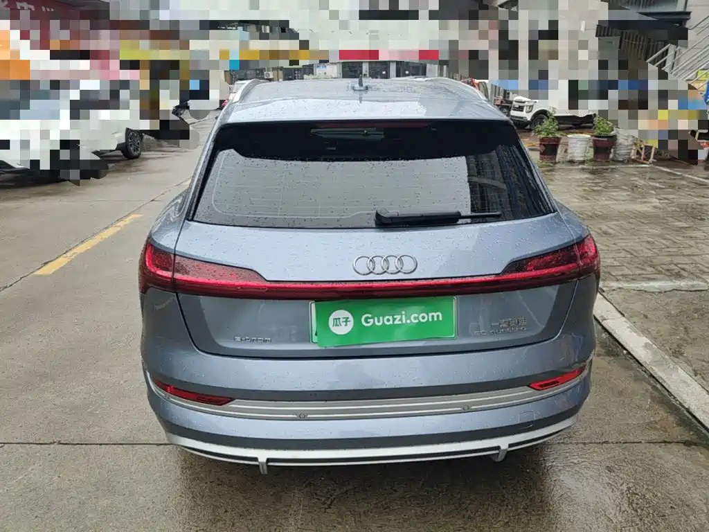 Audi e-tron — миниатюра 6
