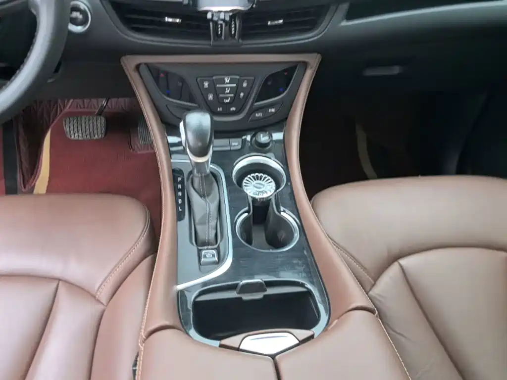 Buick Envision Plus — миниатюра 14
