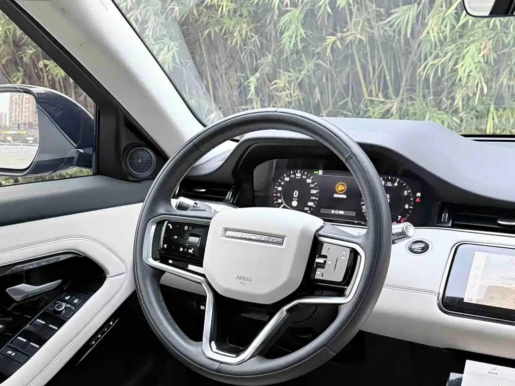 Land Rover Evoque — миниатюра 6