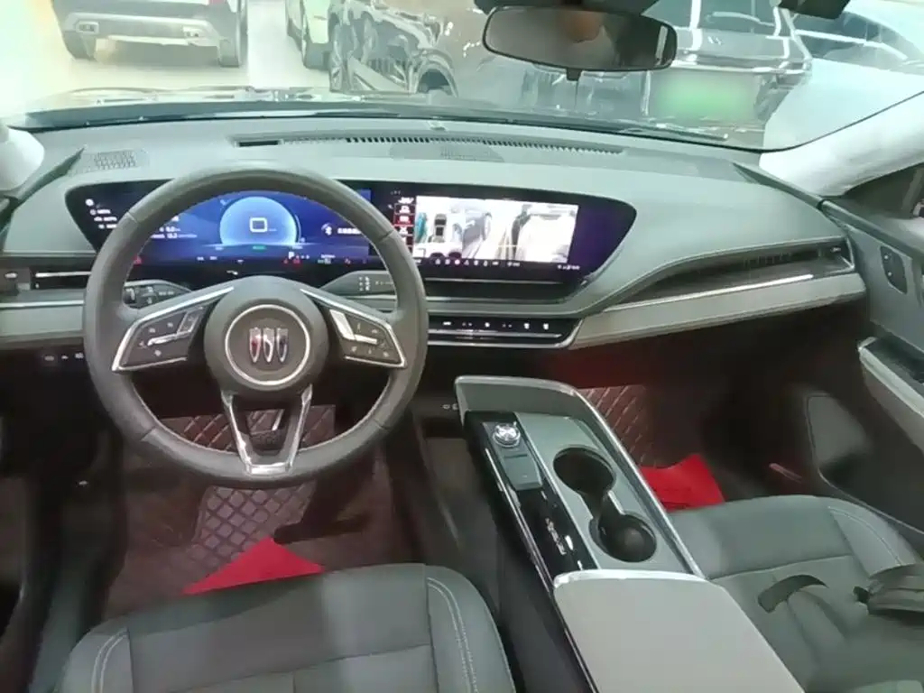 Buick E5 — миниатюра 10
