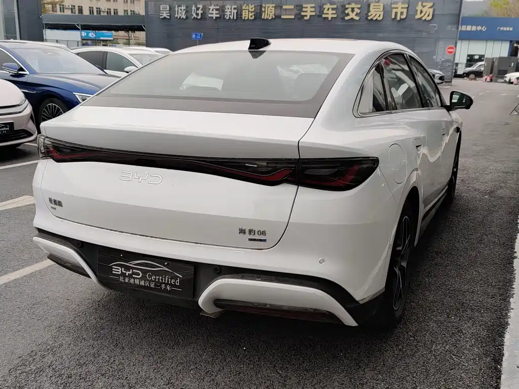 BYD SEAL 06 NEW ENERGY