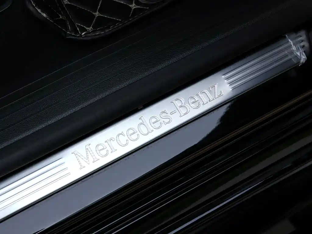 Mercedes-Benz GLE (Import) — миниатюра 28