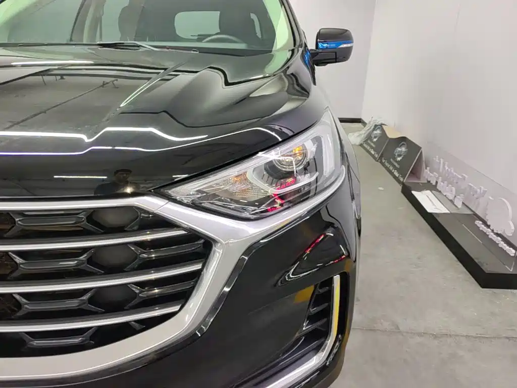 Ford Edge — миниатюра 24
