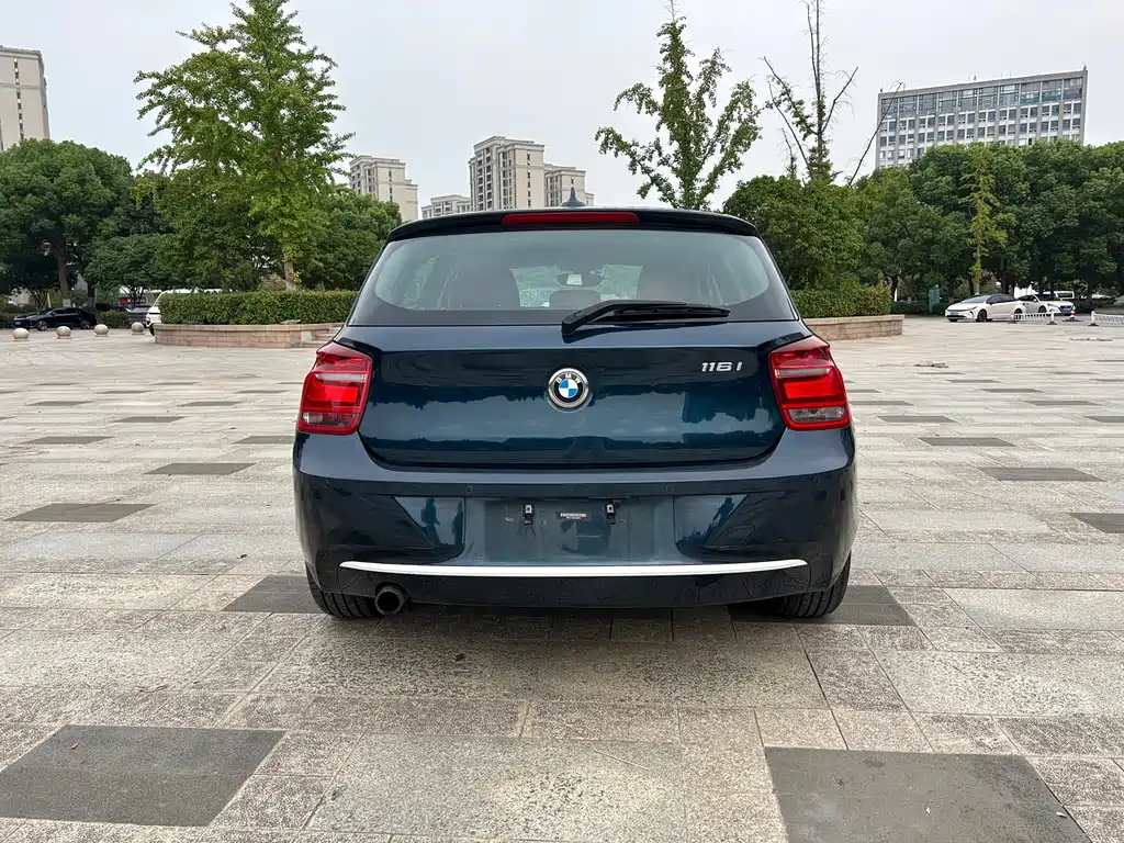 BMW 1 Series (Import) — миниатюра 9