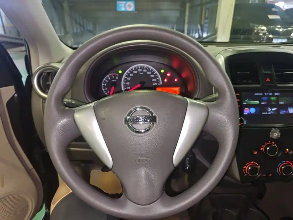 Nissan Sunny — миниатюра 11