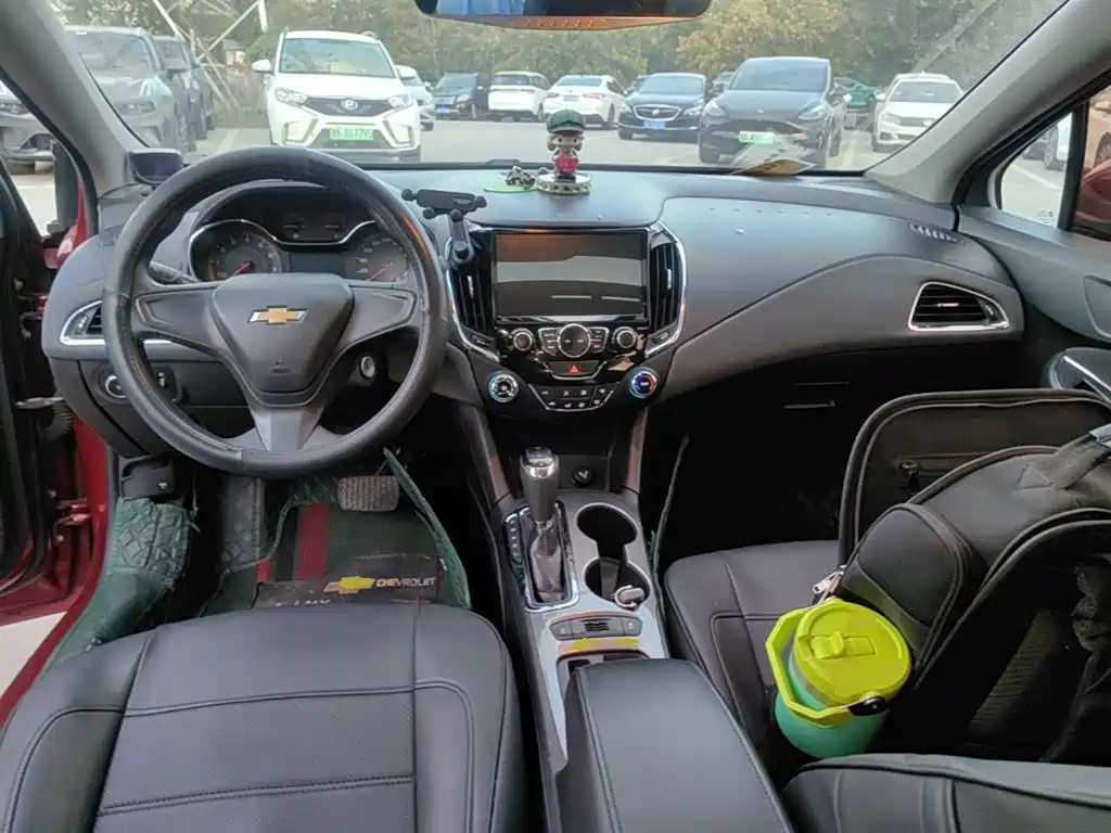 Chevrolet Cruze — миниатюра 10