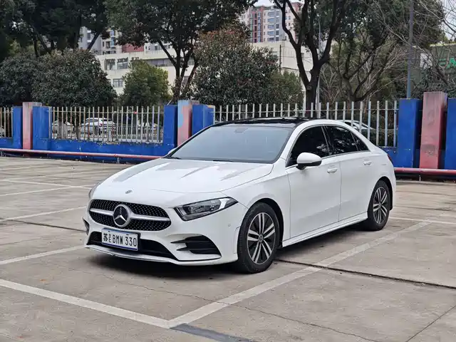 MERCEDES-BENZ A CLASS