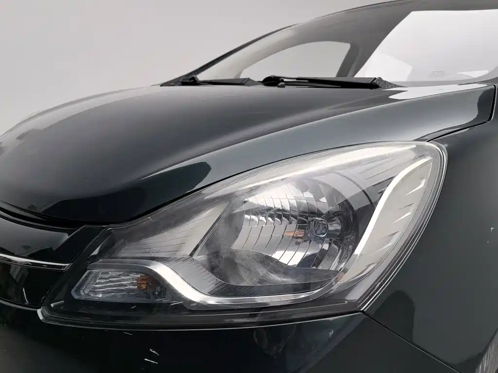 Changan Benben E-Star — миниатюра 7