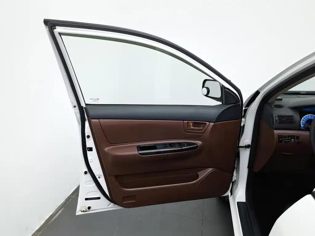 BYD F3 — миниатюра 8