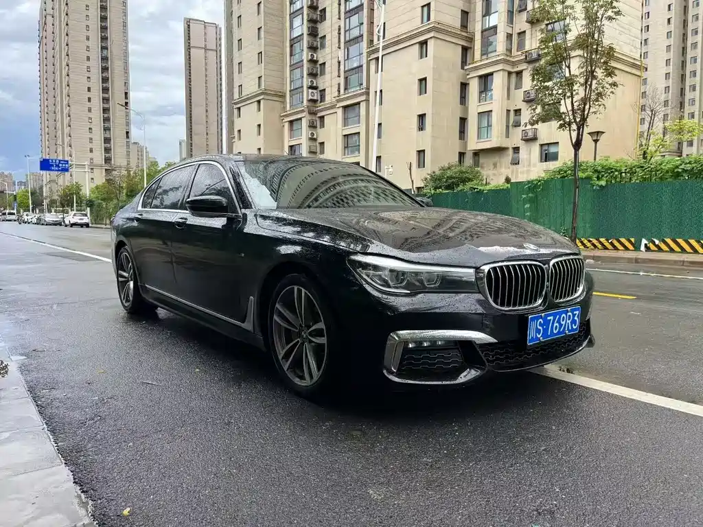 BMW 7 SERIES