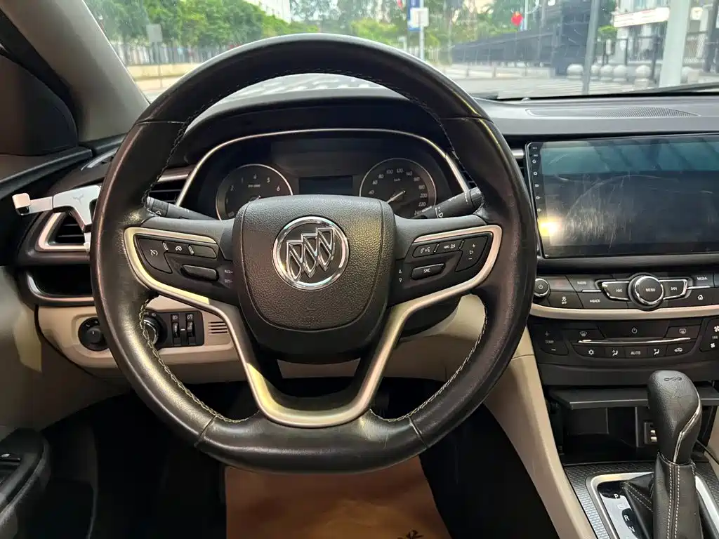 Buick Excelle — миниатюра 9