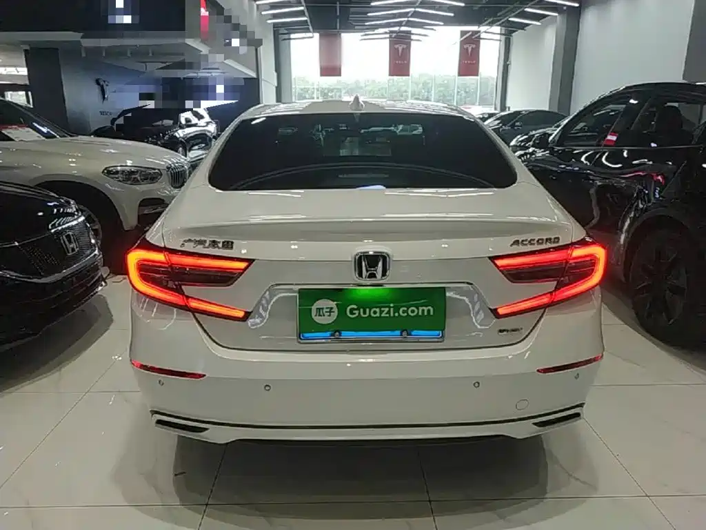 Honda Accord — миниатюра 6